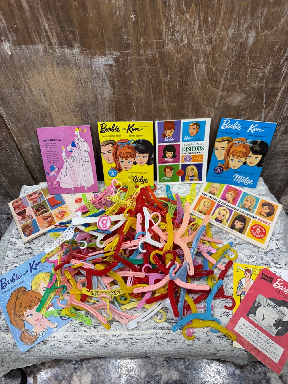 Barbie Assorted Plastic Doll Hangers - Multi-Color Pack